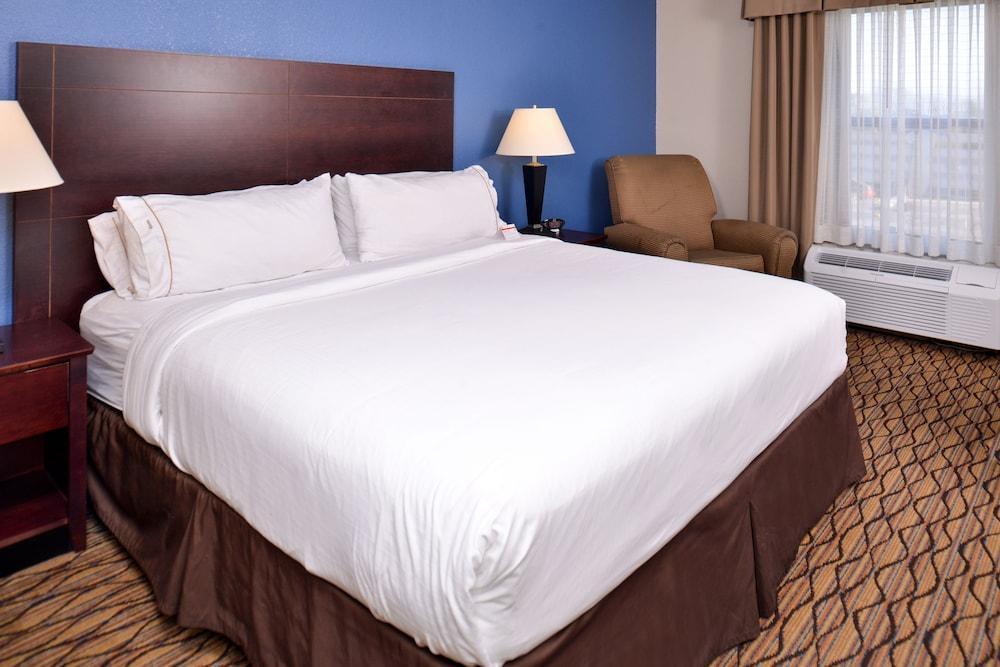 Holiday Inn Express & Suites Central Omaha By Ihg Exterior foto