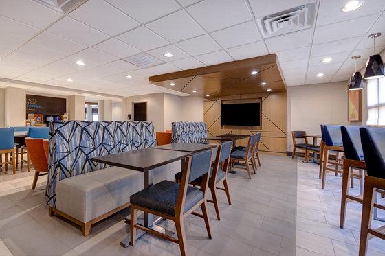 Holiday Inn Express & Suites Central Omaha By Ihg Restaurante foto