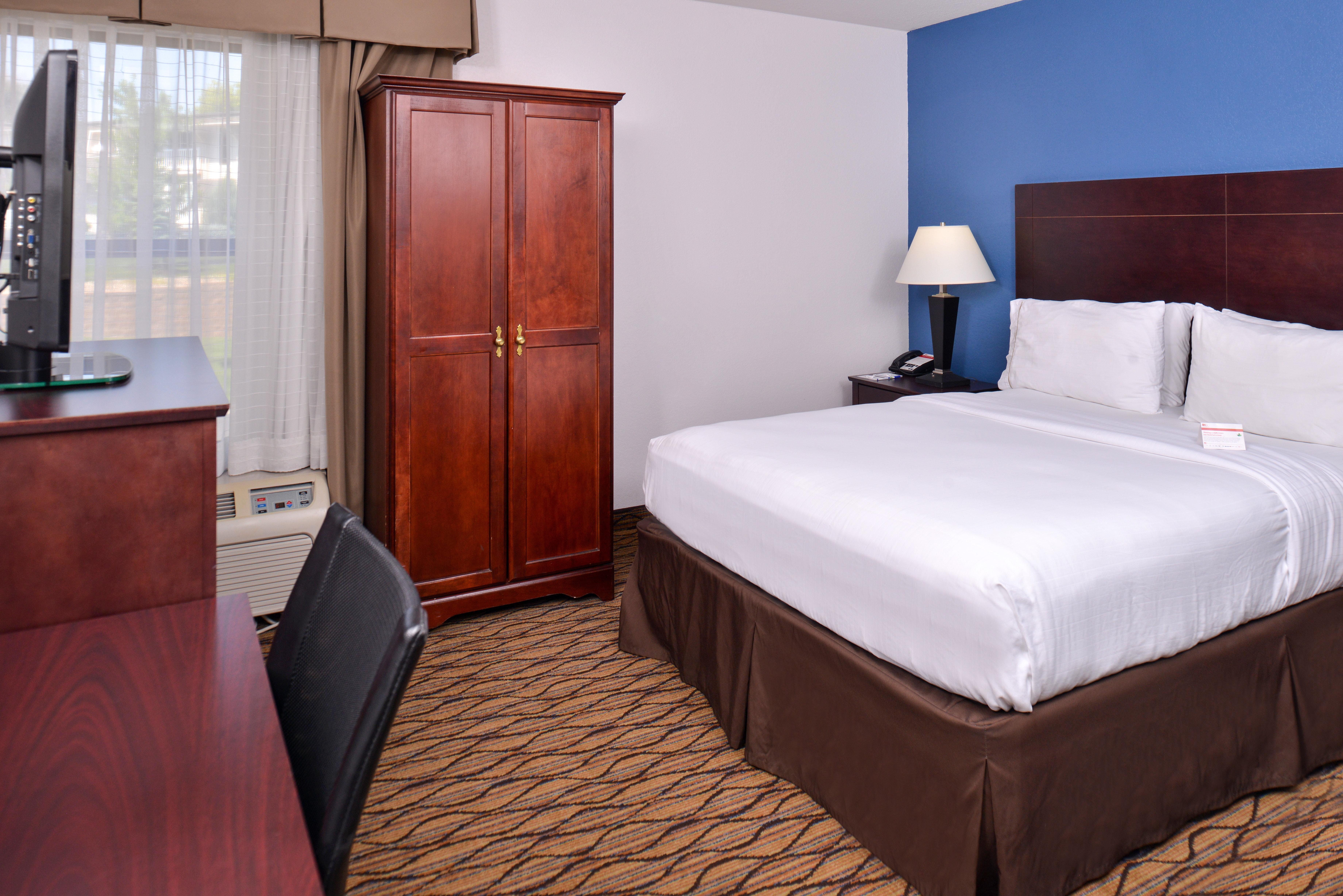 Holiday Inn Express & Suites Central Omaha By Ihg Exterior foto