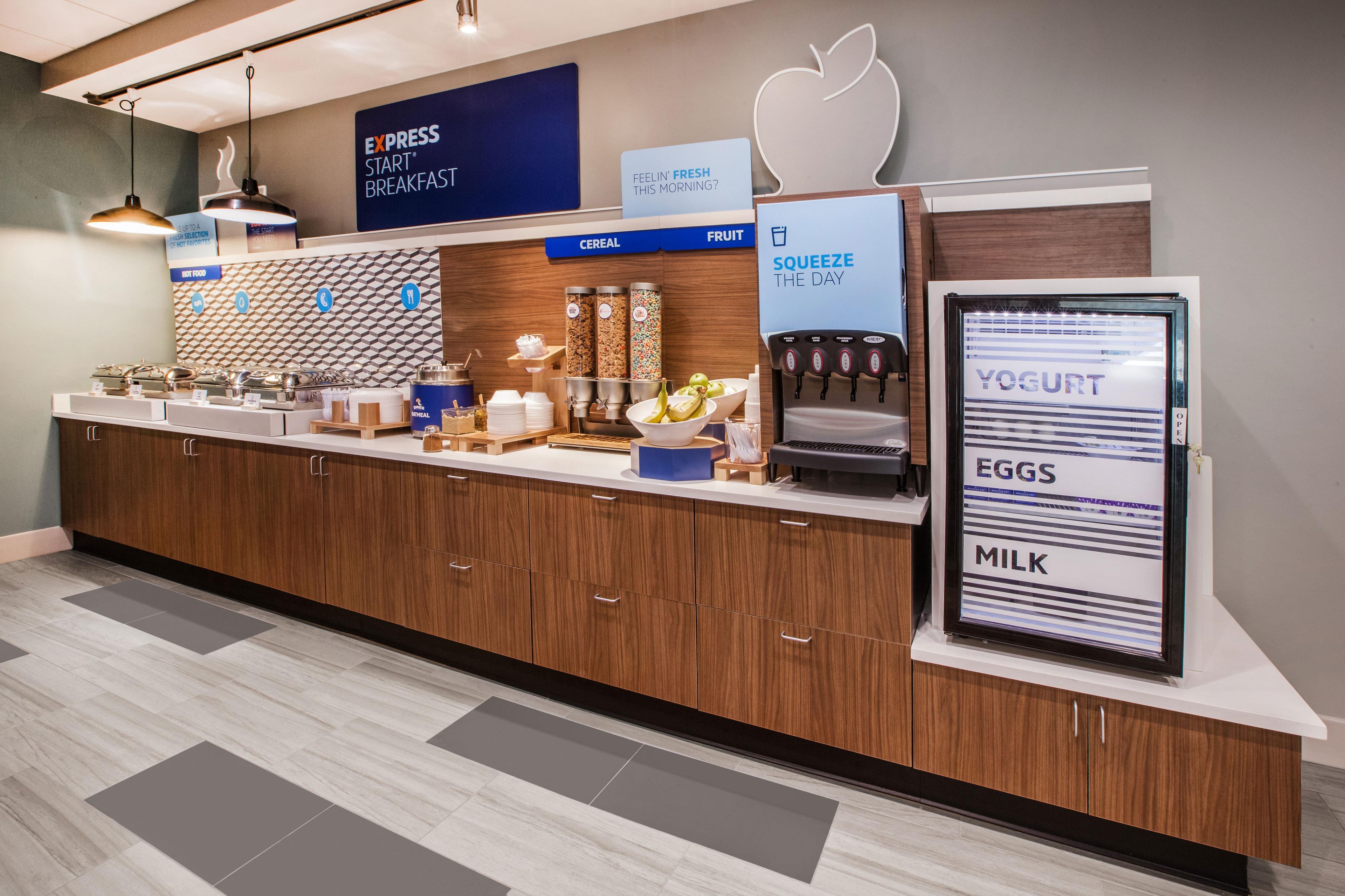 Holiday Inn Express & Suites Central Omaha By Ihg Exterior foto